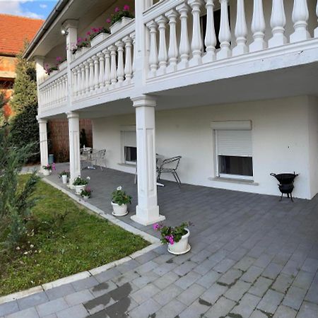 Airport Apartment Belgrad Exterior foto